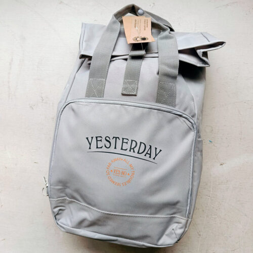 YESTERDAY MOCHILA